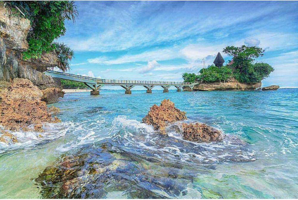 potret Pantai Balekambang (instagram.com/Explorepantaiselatan)