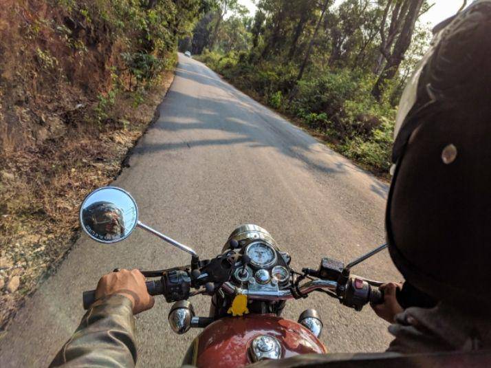 ilustrasi pemotor (pexels.com/Guduru Ajay bhargav)