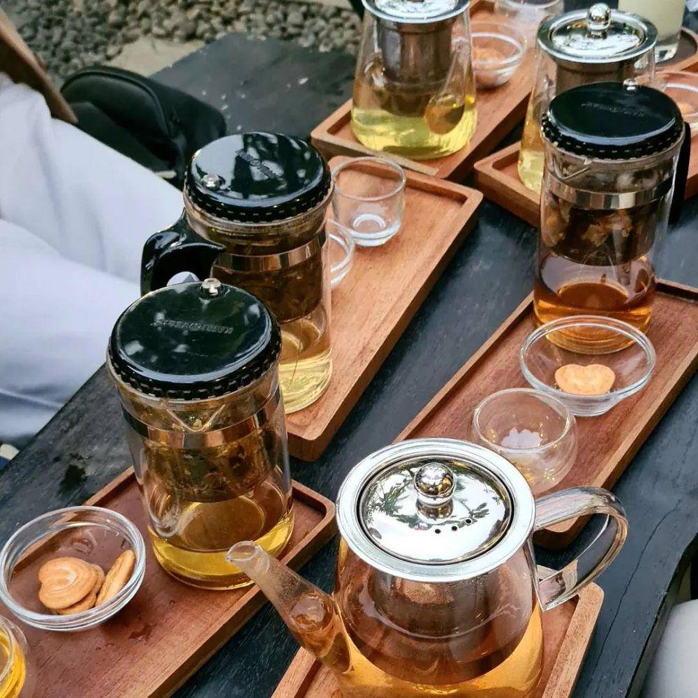 Sajian menu teh di Teabumi Tea House Bandung. (www.instagram/ eatandsing)