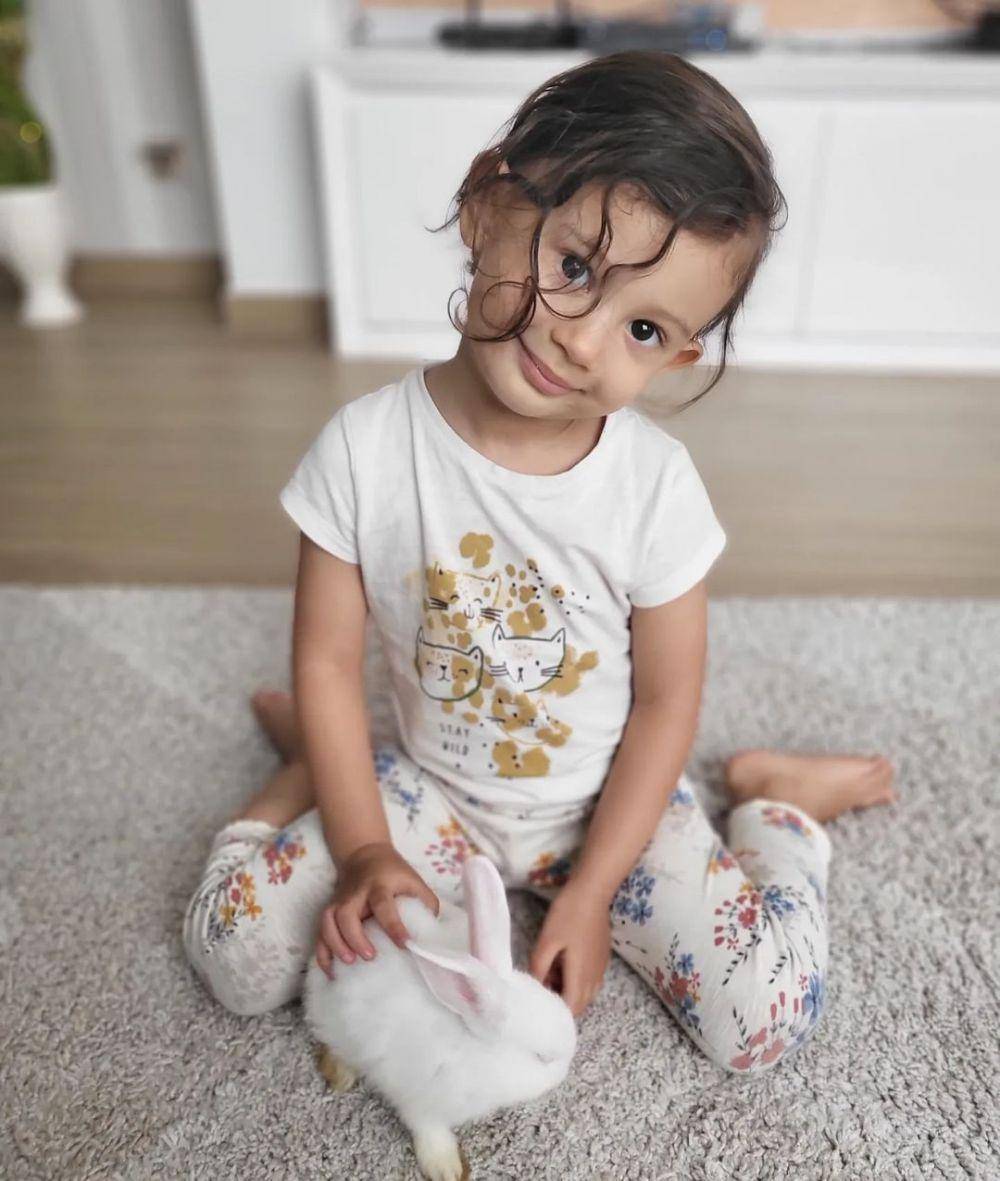 Arabella (instagram.com/aurakasih)