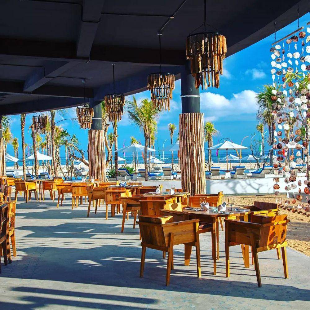 Restoran Mahagiri Resort (instagram.com/mahagiriresortnusalembongan)