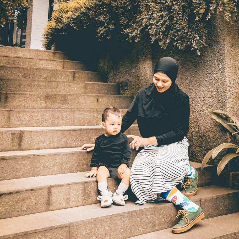 Zhi Alatas dan buah hati (instagram.com/zhialatas)