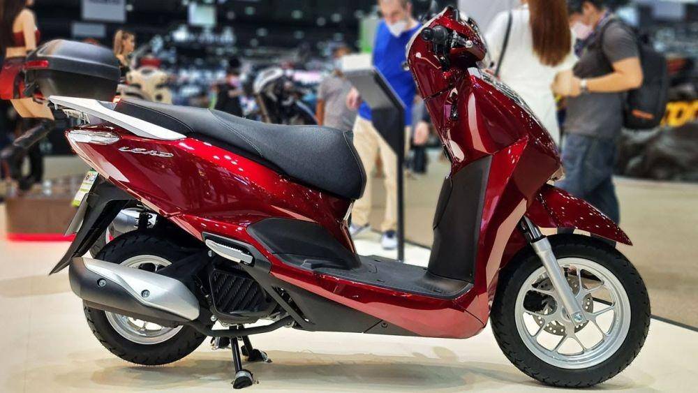 Honda Lead 125 (youtube.com/MoToBike)