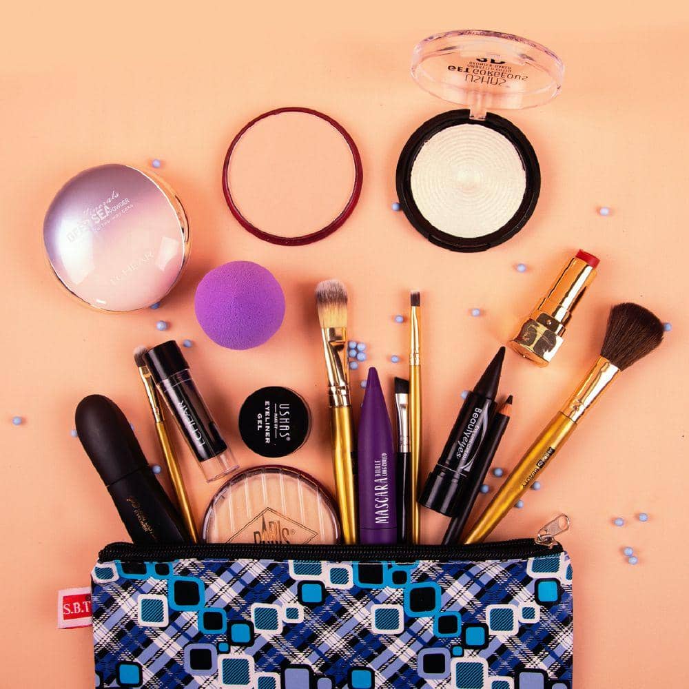 [QUIZ] Gimana Kepribadianmu dari Isi Pouch Makeup?