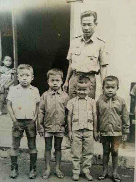 Ganjar Pranowo menggunakan celana panjang. (twitter.com/partaisocmed)