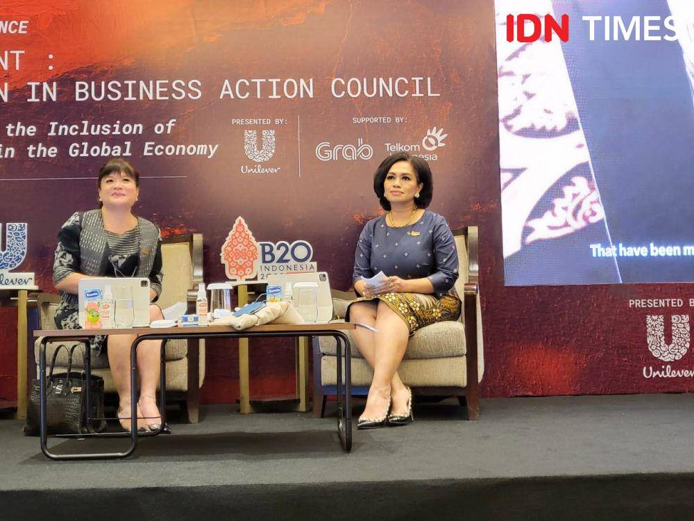 Chair of B20, Shinta Kamdani dan Chair of B20 Women in Business Action Council, Ira Noviarti (IDN Times/Ridwan Aji Pitoko)