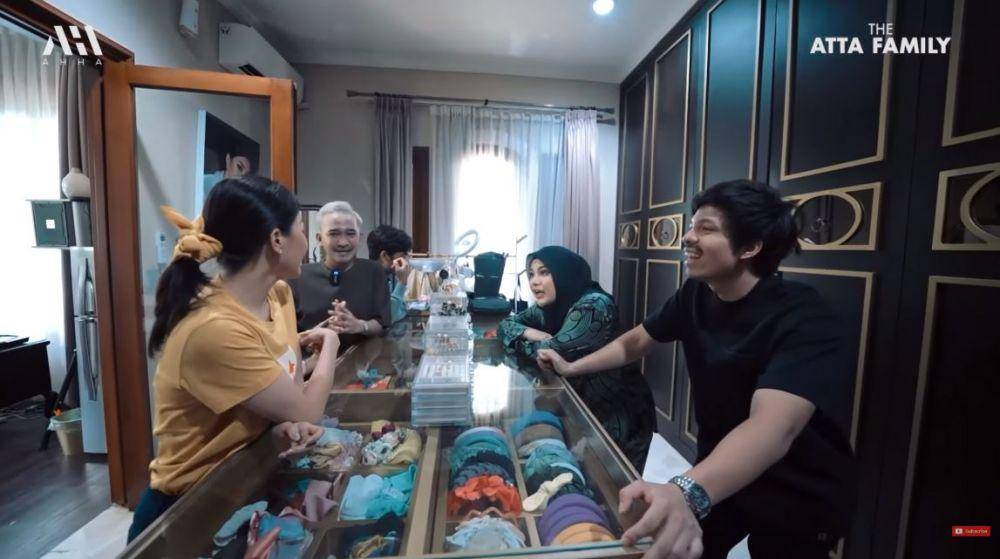 rumah Sarwendah dan Ruben Onsu (YouTube.com/AH)