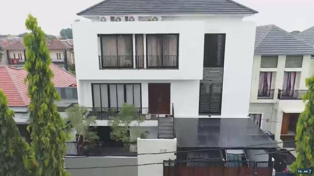 rumah Nikita Mirzani (YouTube.com/ TRANS7 OFFICIAL)