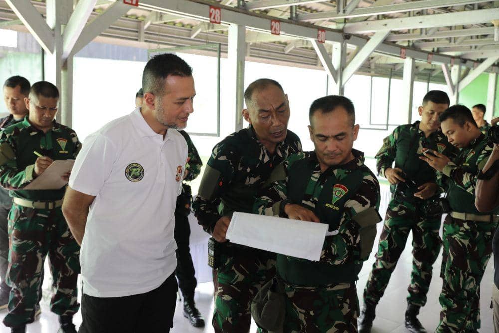 Wakil Gubernur (Wagub) Sumatera Utara (Sumut) Musa Rajekshah mengikuti Lomba Tembak Pistol Eksekutif di Lapangan Tembak Perbakin, Jalan Gaperta, Medan, Sabtu (18/6). (Istimewa/IDN Times)