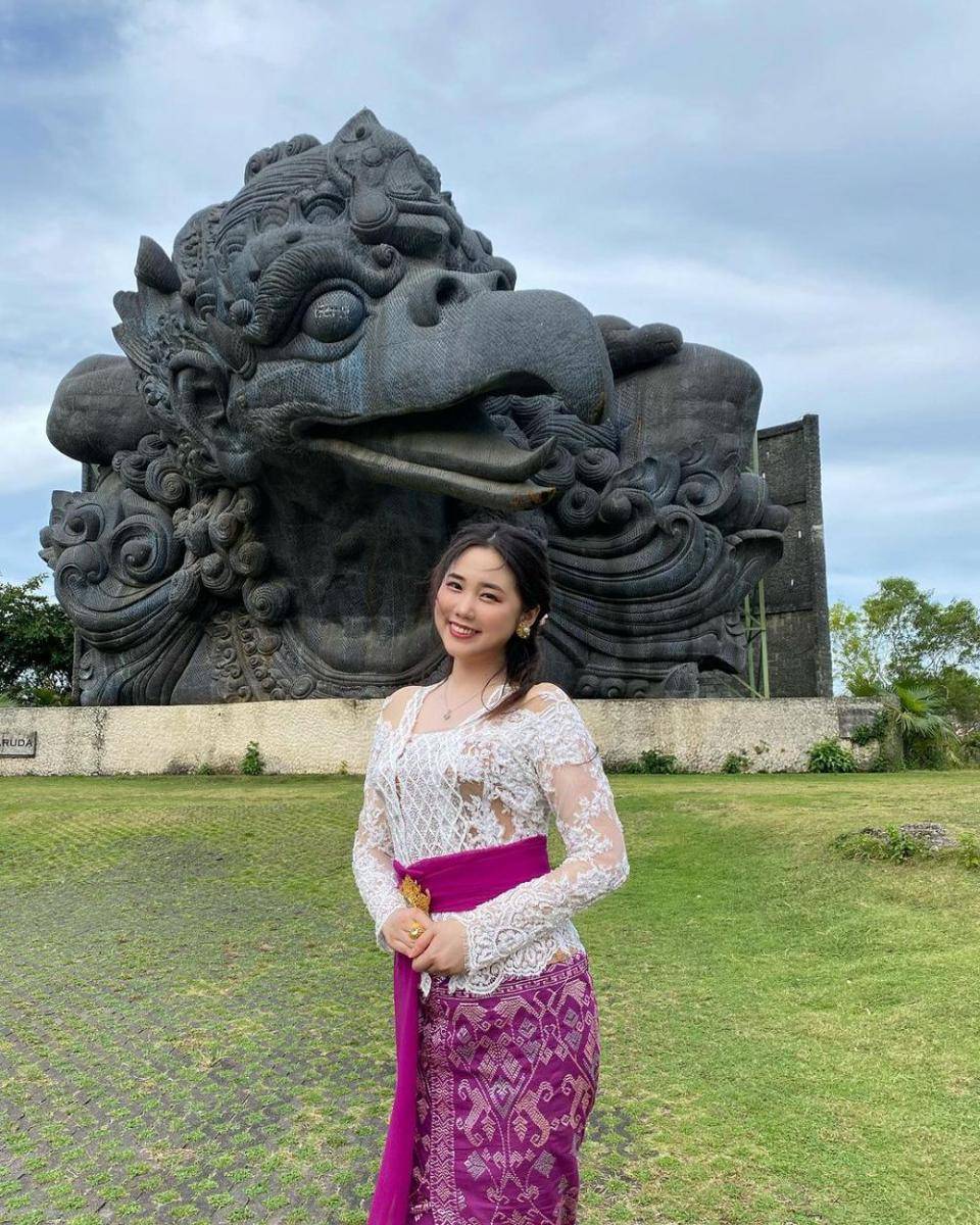 potret Rachel Moon di Bali (instagram.com/moon211724)