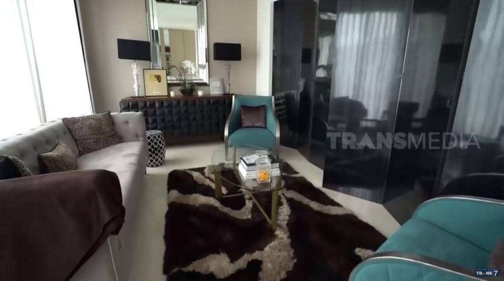 rumah Nikita Mirzani (YouTube.com/ TRANS7 OFFICIAL)