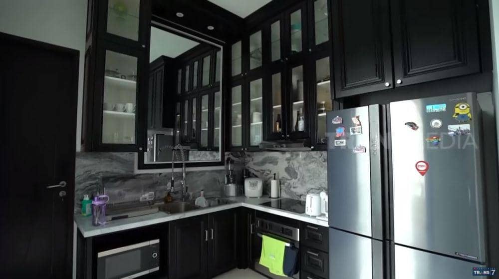 rumah Nikita Mirzani (YouTube.com/ TRANS7 OFFICIAL)