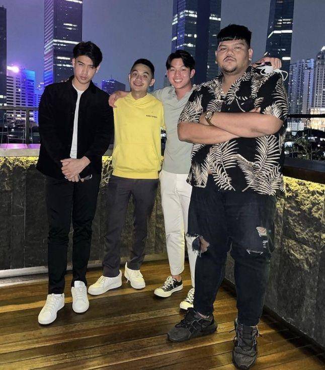 Viden (Instagram.com/jonathan.alden_)
