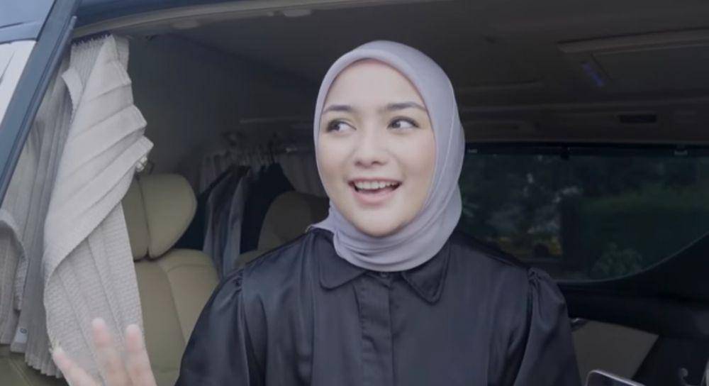 Momen Citra Kirana kasih kejutan untuk suami. (youtube.com/Ciky Citra Rezky)