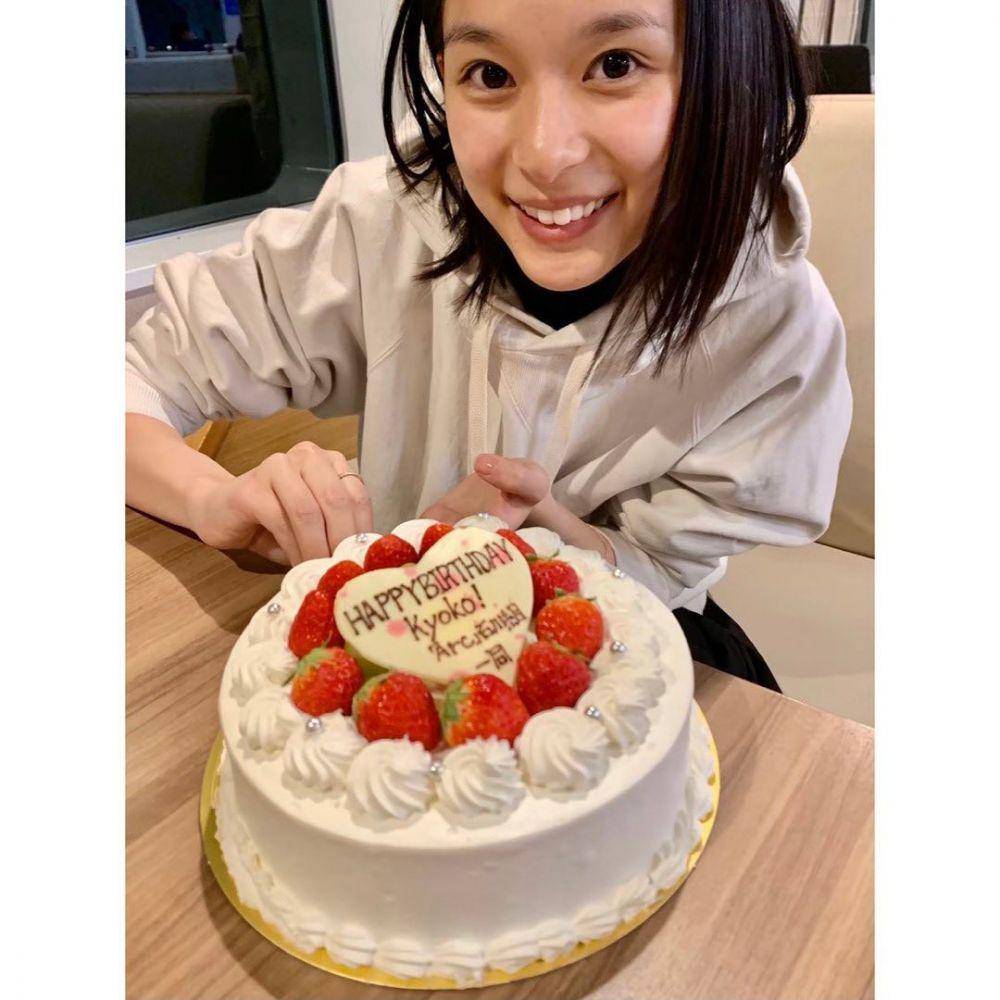 Kyoko Yoshine (instagram.com/yoshinekyoko)
