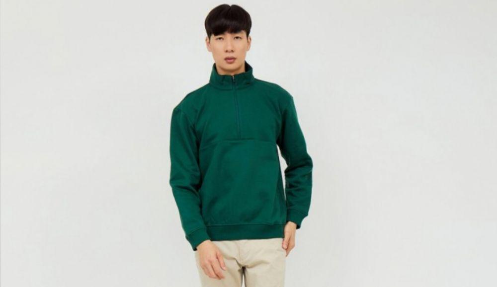 5 Merek Turtleneck Terbaik untuk Pria, Keren dan Stylish Banget!