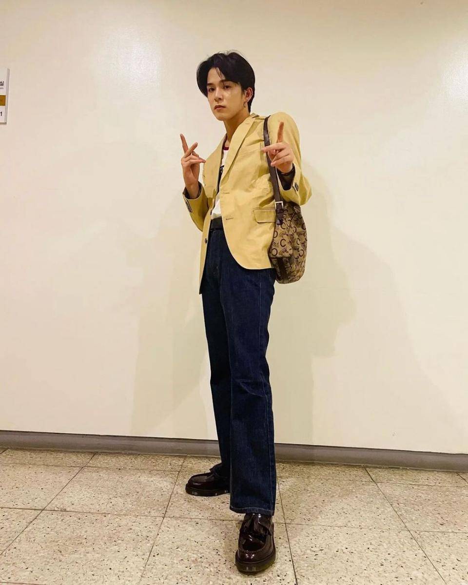 ootd asahi treasure (instagram.com/asahiteumes)