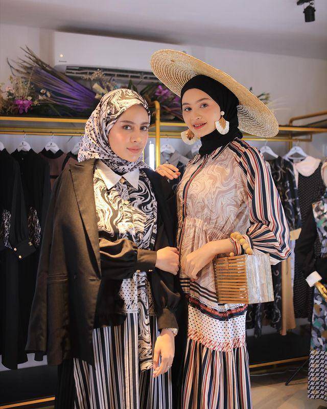Momen grand opening butik terbaru Zaskia Sungkar  (instagram.com/zaskiasungkar15)
