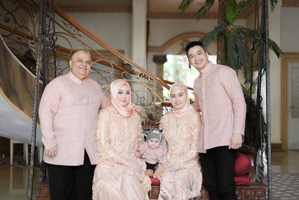 Keluarga Angbeen Rishi (instagram.com/angbeenrishi)