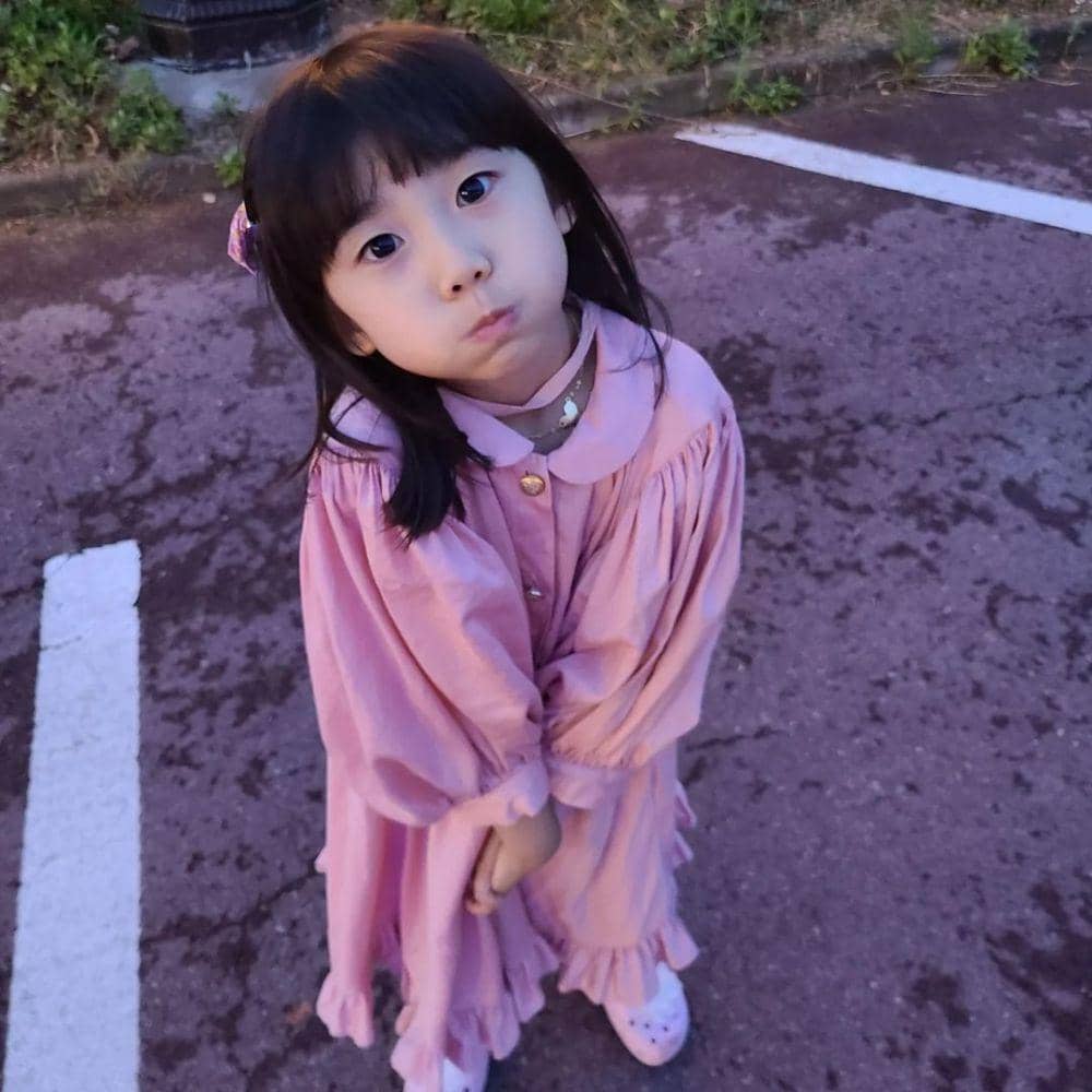 Noh Ha Yeon (instagram.com/hayeon523)