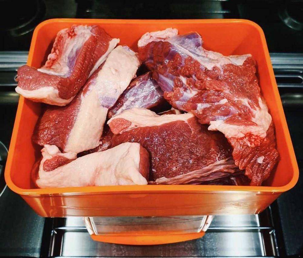 Daging sapi segar (Instagram.com/dapur_enci)