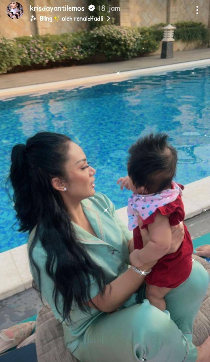 Krisdayanti dan Ameena (instagram.com/krisdayantilemos)