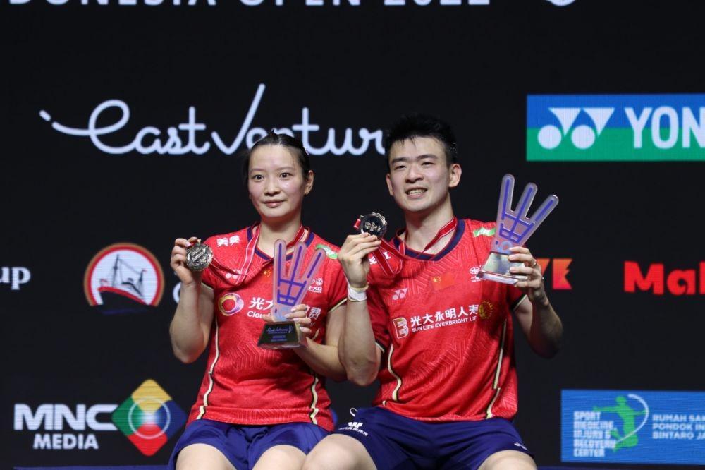 [BREAKING] Juara Indonesia Open 2022, Gelar Zheng/Huang Sempurna