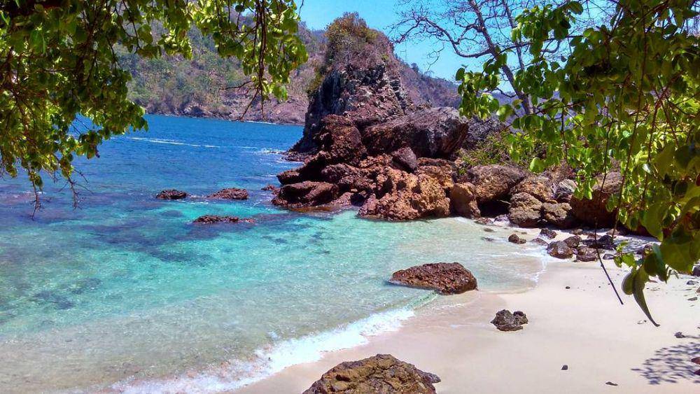 potret Pantai Wedi Putih (pexels.com/Mezmerix)