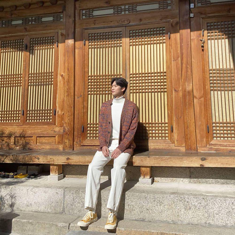 Na In Woo (instagram.com/10042n00)