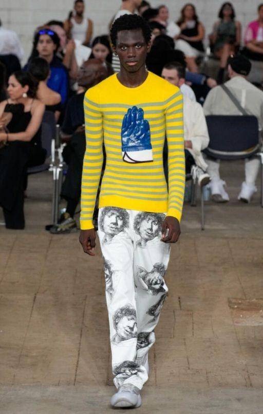 Fashion Look Pria Anti mainstream dari JW Anderson di Milan Fashion Week Men's SS23 (milanofashionweek.cameramoda.it)