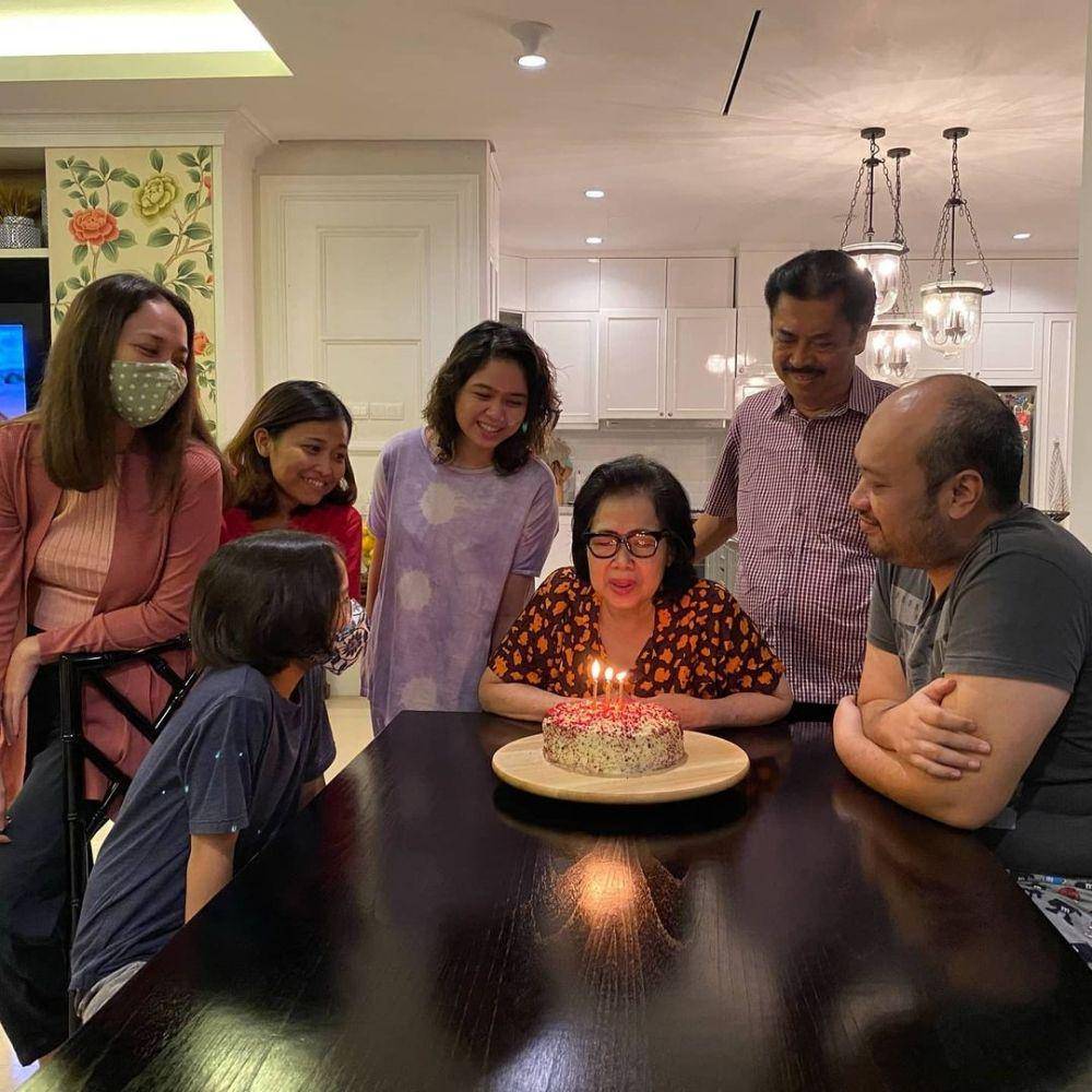 Keluarga Bunga Citra Lestari (instagram.com/alampersada)
