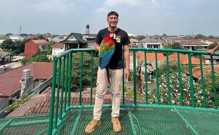 9 Presenter Terlaris yang Terlahir di Kota Kembang Bandung