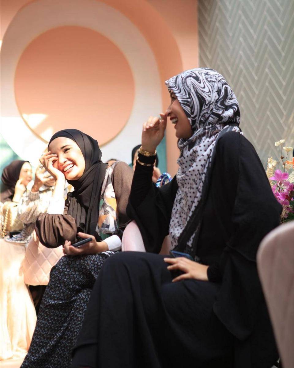 Zaskia dan Shireen Sungkar (instagram.com/zaskiasungkar15)