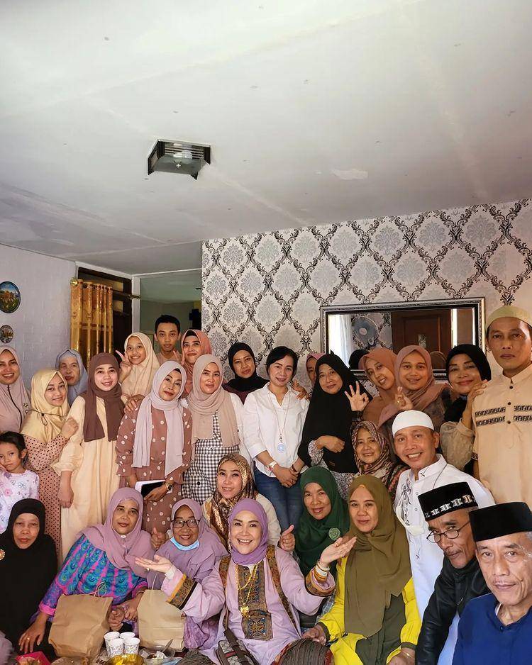 Umi Kalsum dan ibu-ibu (instagram.com/mom_ayting92_)