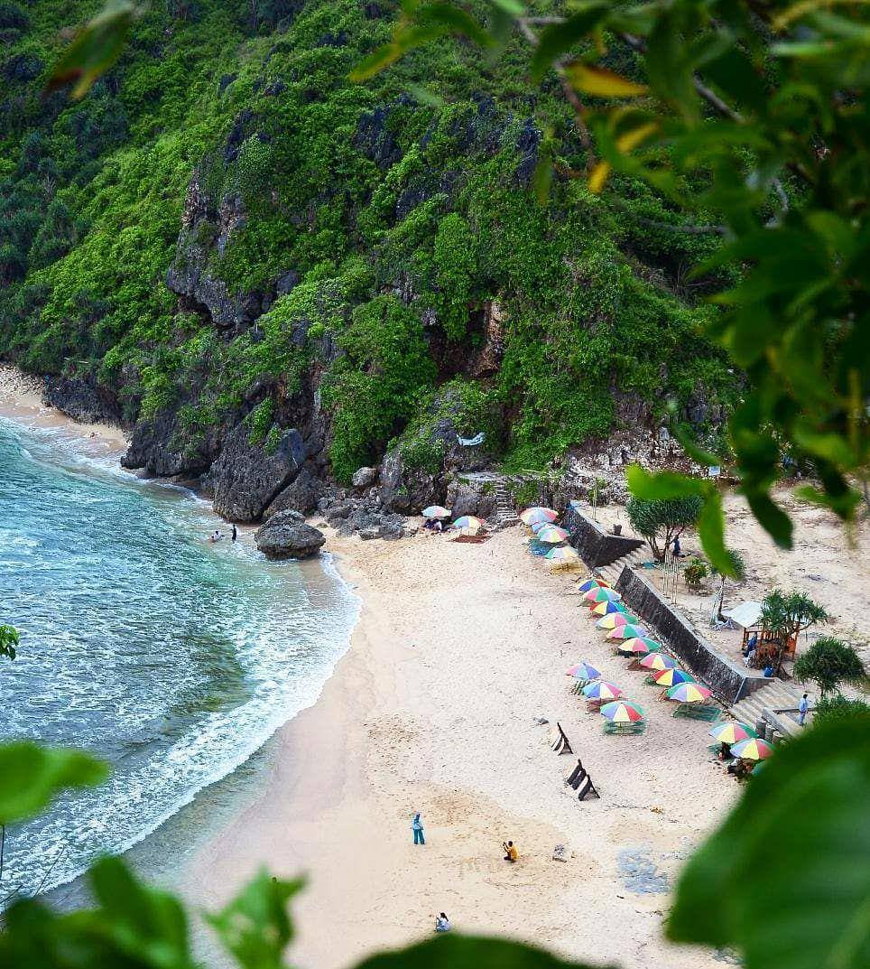Pantai Nguyahan (instagram.com/wantoro_47)