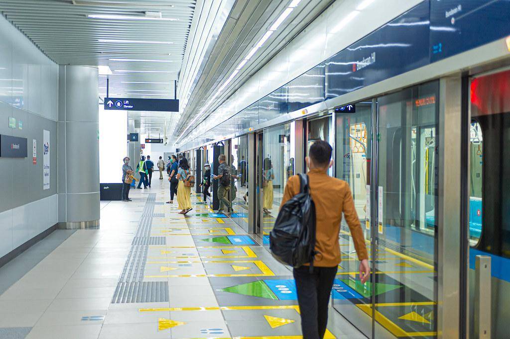 Suasana di Stasiun MRT Bundaran HI.