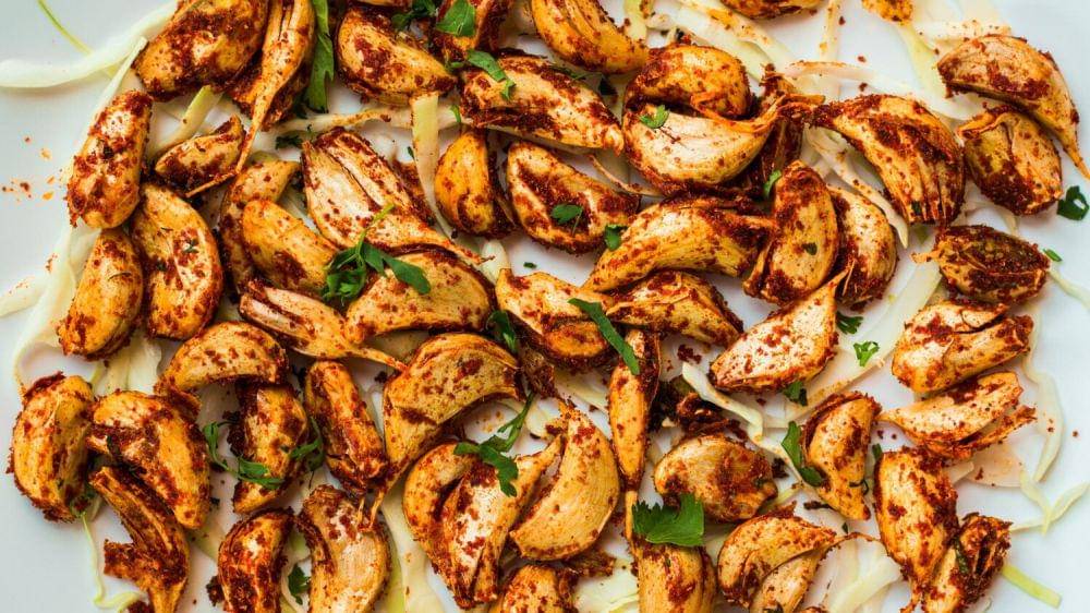 ilustrasi bumbu dari bawang putih (unsplash.com/ABHISHEK HAJARE)