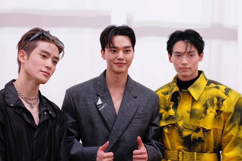 Gaya Stand Out Win Metawin, Song Kang, dan Jaehyun di MFW Prada SS23