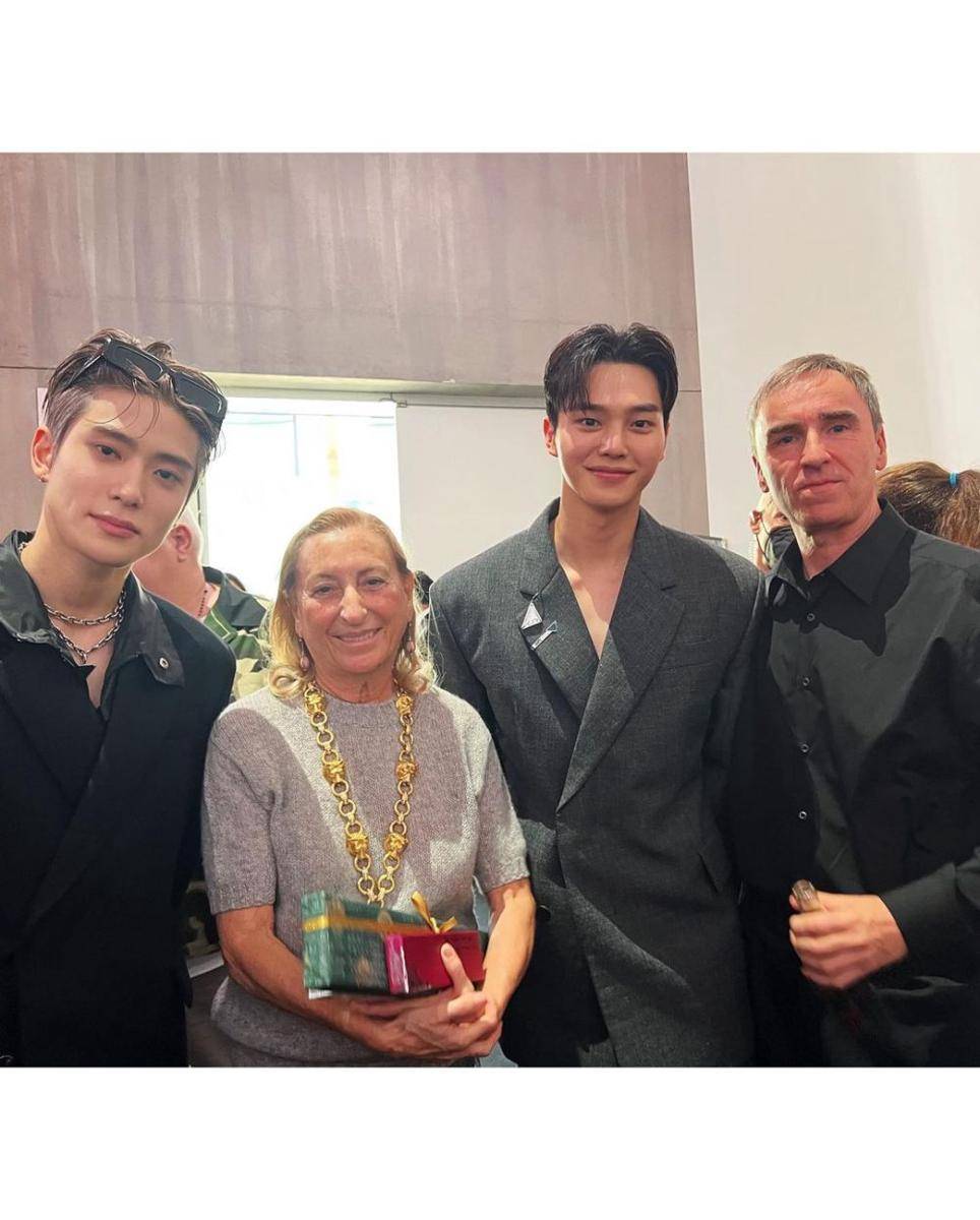 Jaehyun, Miuccia Prada, Song Kang, dan Raf Simons (instagram.com/icon.magazin)
