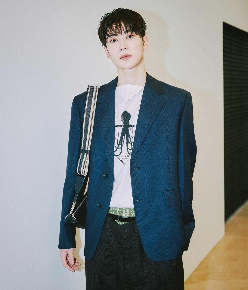 Jaehyun (instagram.com/_jeongjaehyun)