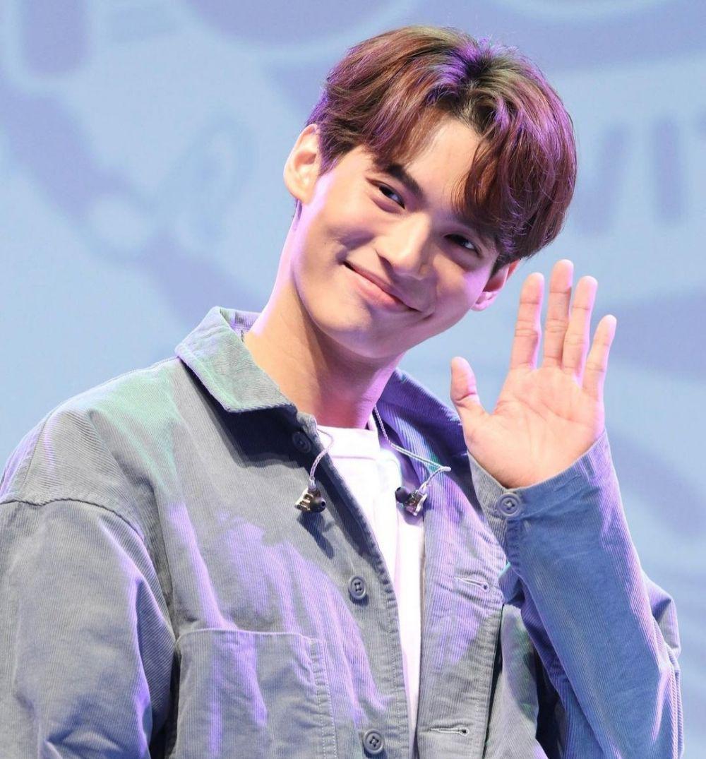 Win Metawin (instagram.com/winmetawin)