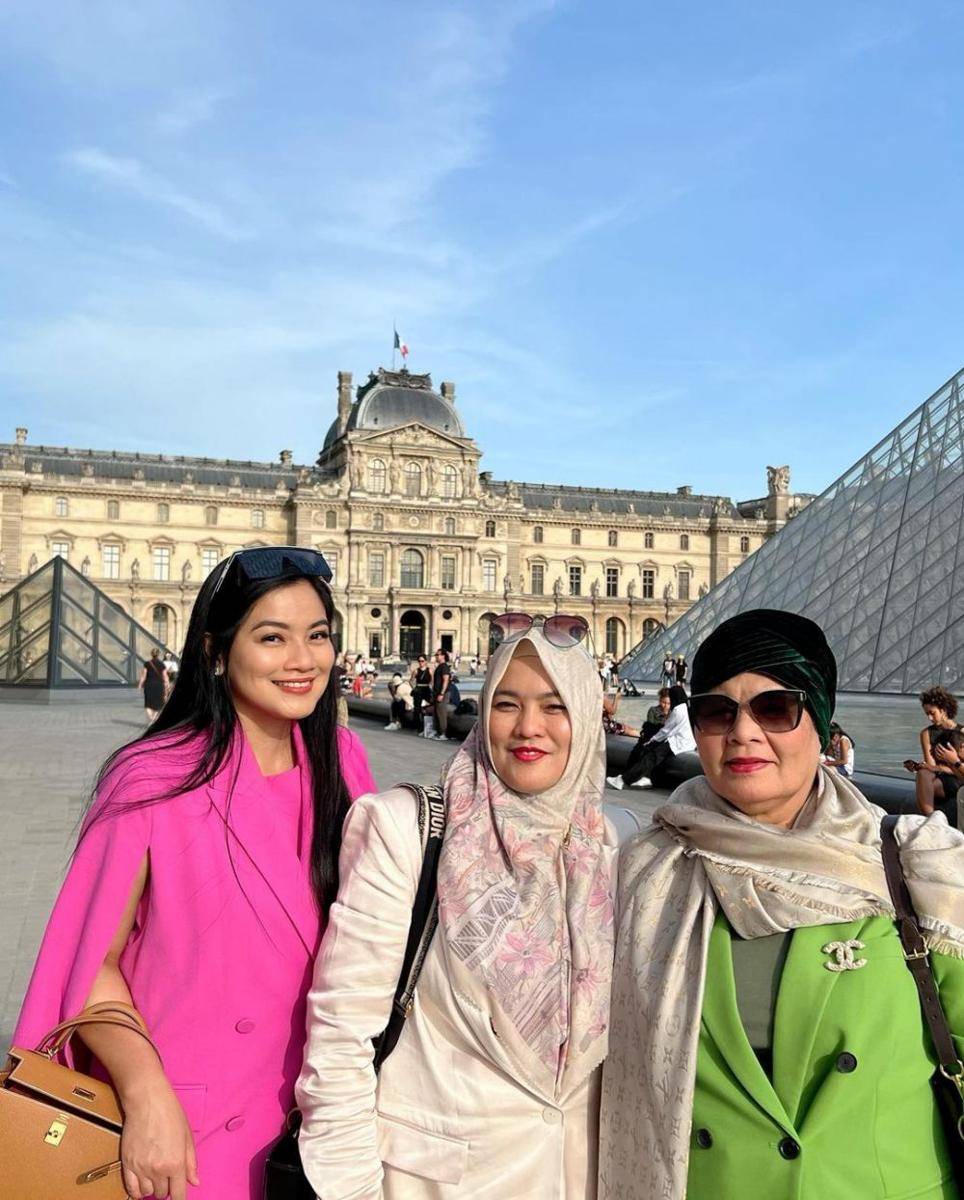 potret Titi Kamal di Paris (instagram.com/titi_kamall)