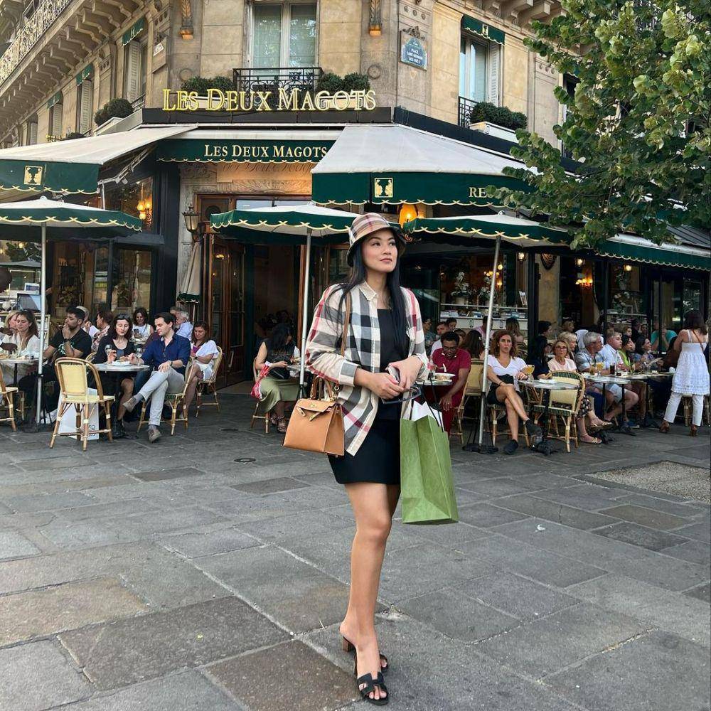 potret Titi Kamal di Paris (instagram.com/titi_kamall)