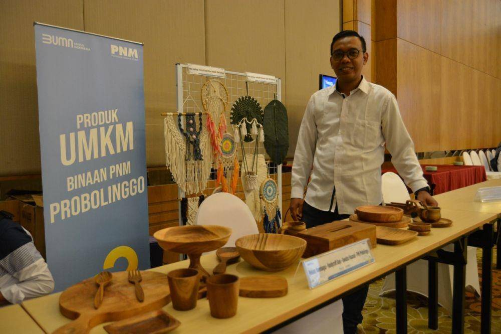 PNM menggelar kegiatan Pengembangan Kapasitas Usaha (PKU) Akbar kepada 400 nasabah PNM Mekaar perempuan di Harris Hotel & Convention Center, Malang, Jawa Timur. (Dok. PNM)