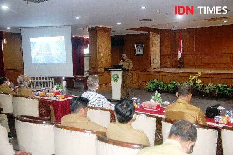 Asisten II Setkab PPU, Ahmad Usman ketika memberikan sambutan (IDN Times/ervan)