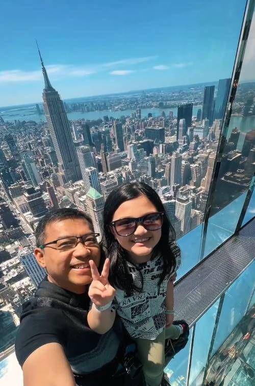 Keluarga Hermansyah di Summit One Vanderbilt (Instagram.com/ananghijau/)