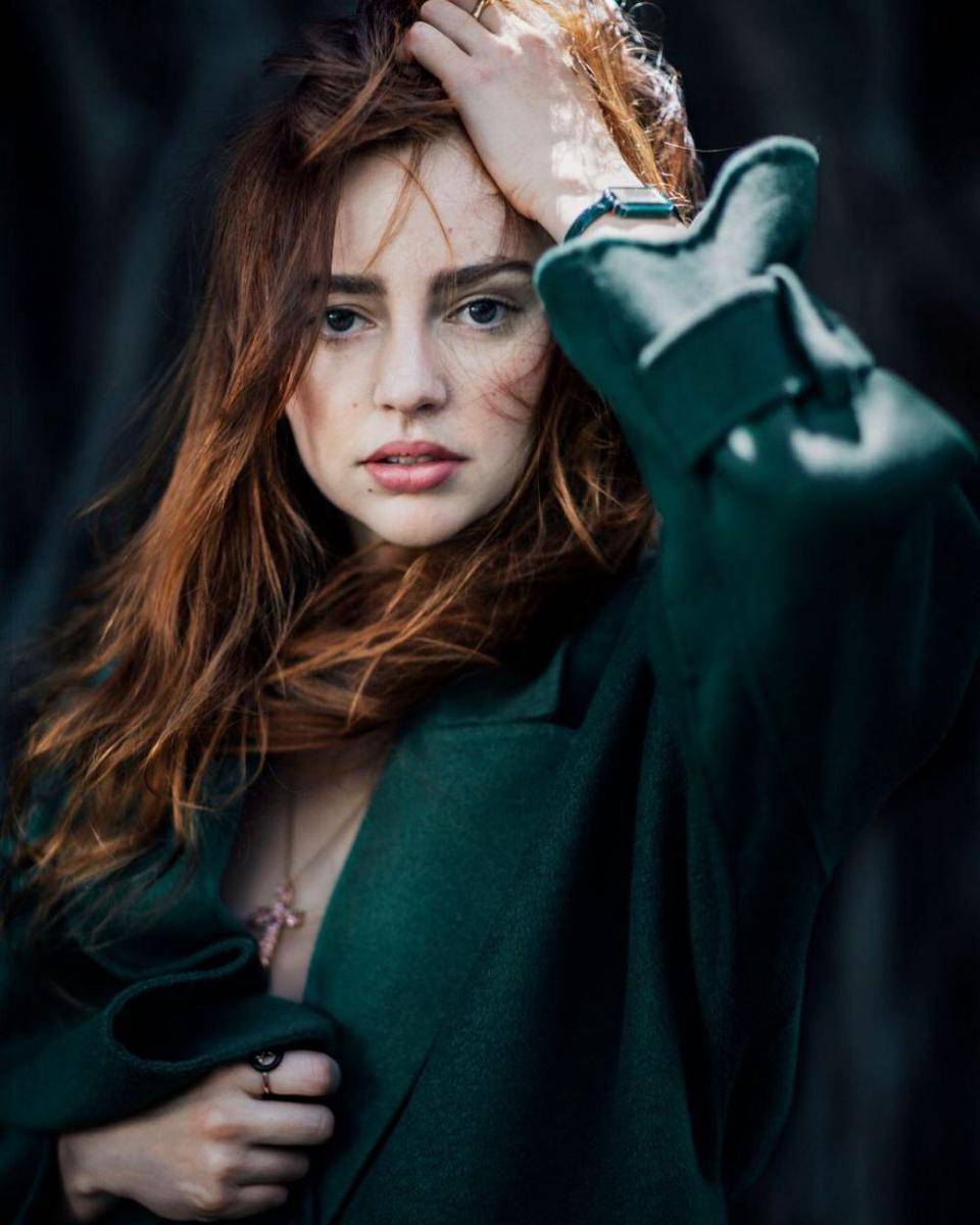 Natasha Bassett (instagram.com/natashabassett)