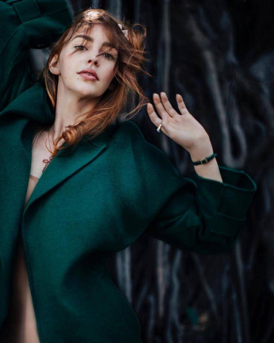 Natasha Bassett (instagram.com/natashabassett)