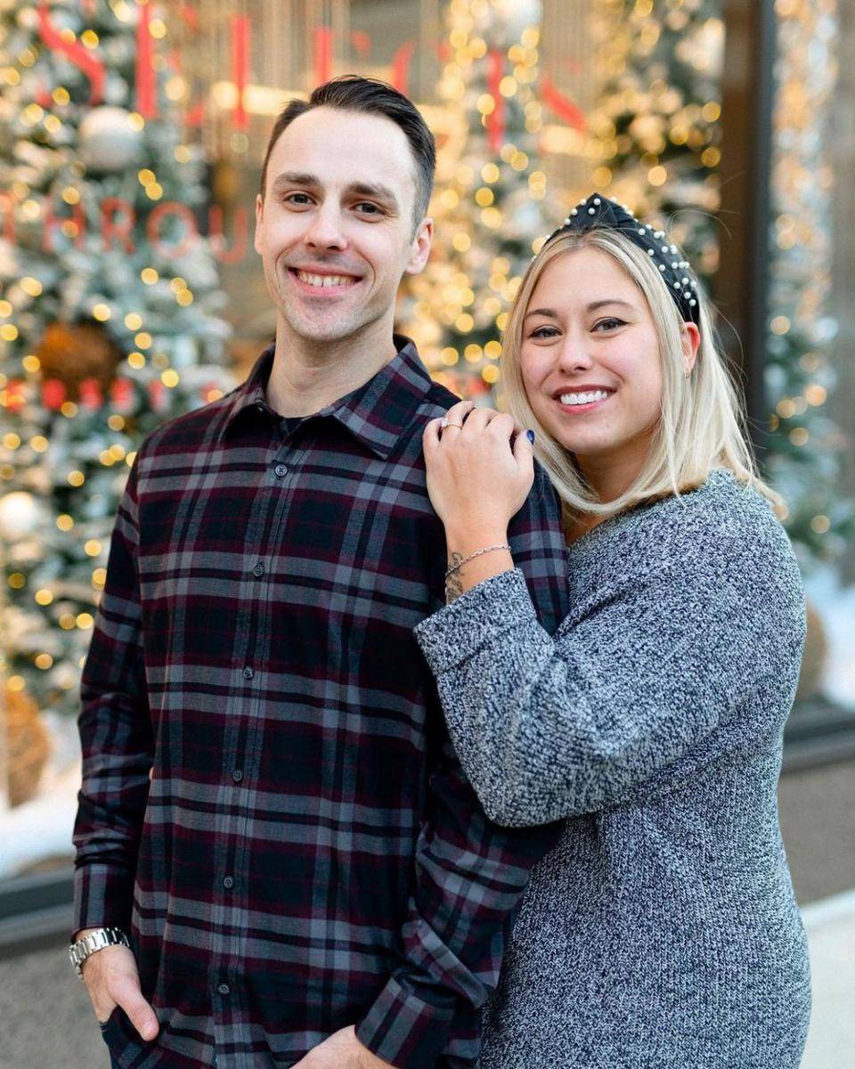potret Alaina Scott bersama tunangan (instagram.com/alainamariescott)