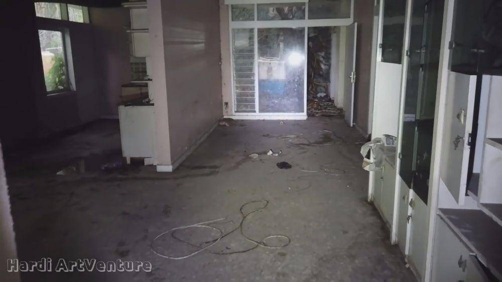 potret rumah Cut Keke terbengkalai (youtube.com/scaryartventure)